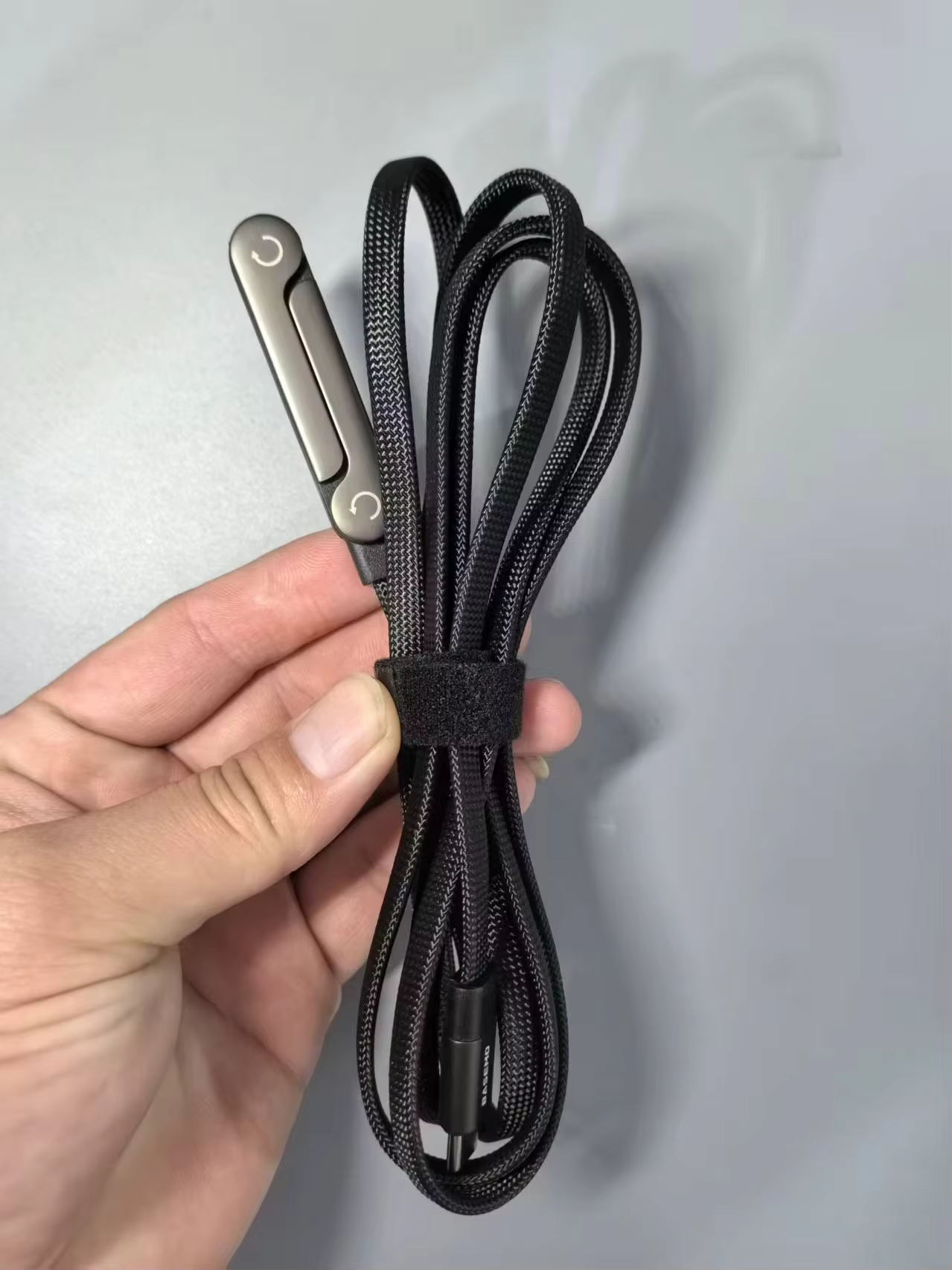 USB-C to USB-C 240W Super Fast Charging data Cable with Foldable Stand (1.5m) - Image 4