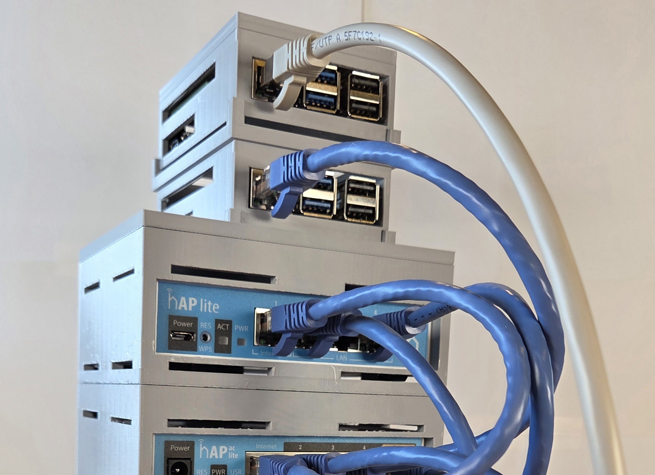 Lid for MikroTik hAX stacking case - Image 5